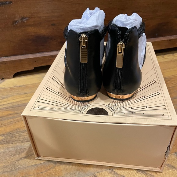 Brand New Ivy Kirtzhner Black SeaSnake Sandals Size 9 - Picture 5 of 7